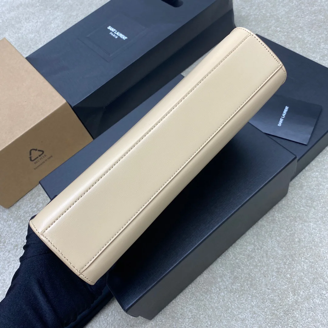 Saint Laurent Manhattan Shoulder Bag Beige product view 3
