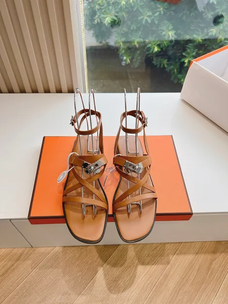 Hermès Women Tan Leather Strappy Sandals product photo