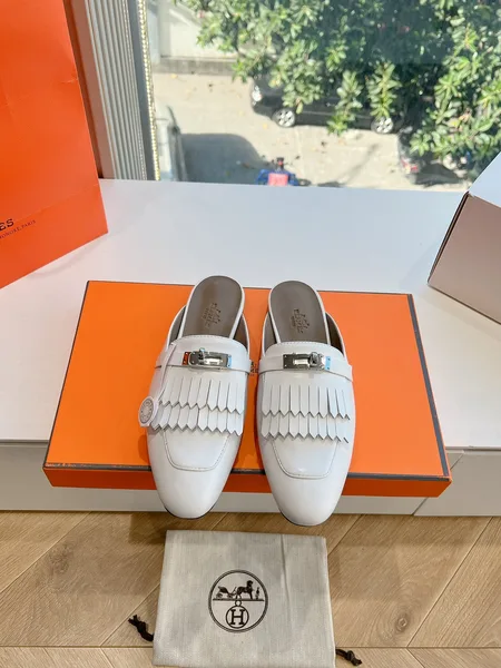 Hermès Women White Leather Fringe Mules product photo