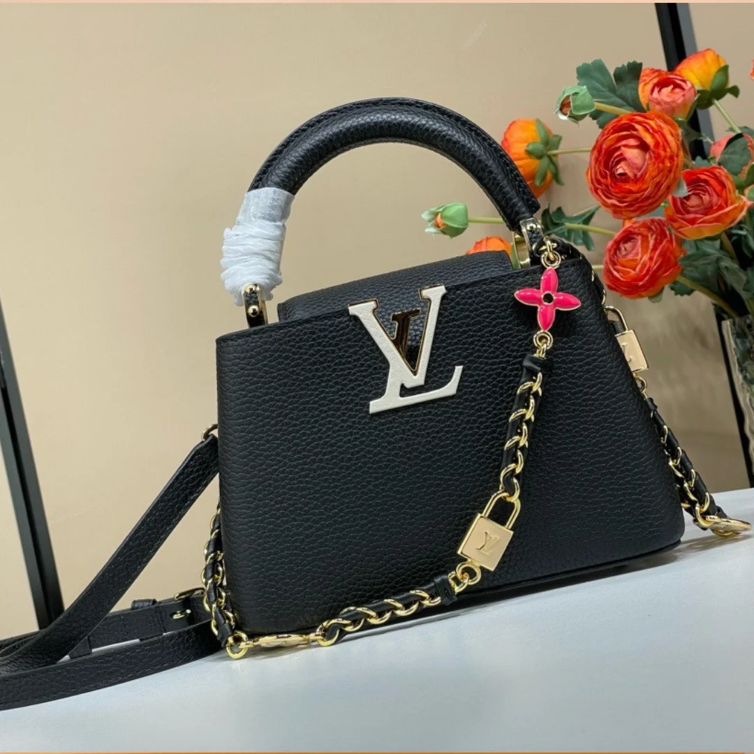Louis Vuitton Capucines BB Black Cowhide Leather Handbags 21x14x8cm product view 1