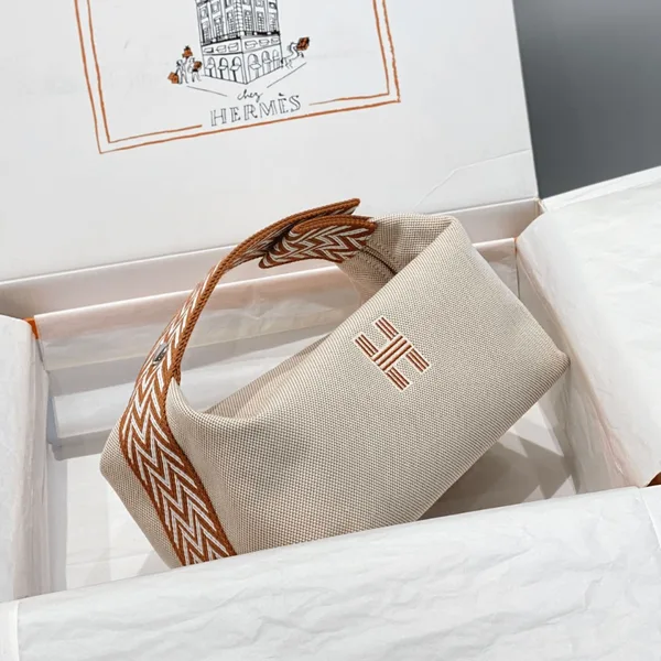 Hermès Clutch Bag Bride A Brac PM Fabric 12x20x10cm product photo