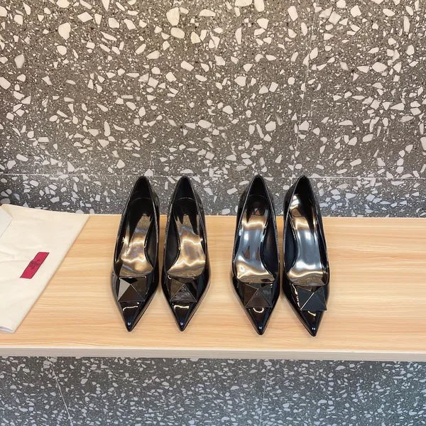 Valentino Women Black Patent Leather Pumps — VLogo Heel Detail product view 3