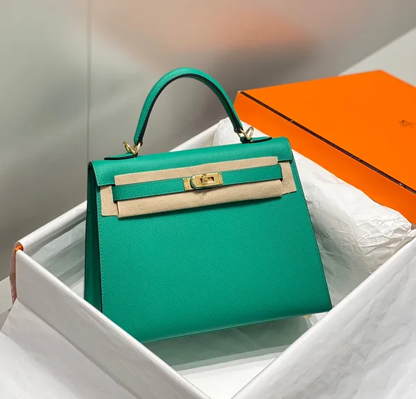 Hermès Kelly 25 cm In Vert Vertigo Epsom Gold Hardware Bag product photo