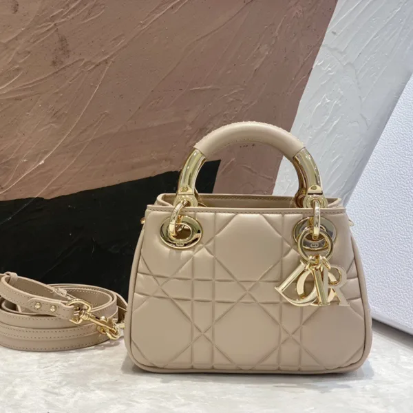 Dior Lady Women’s Handbag Beige Smooth Leather 20x13x8cm product photo