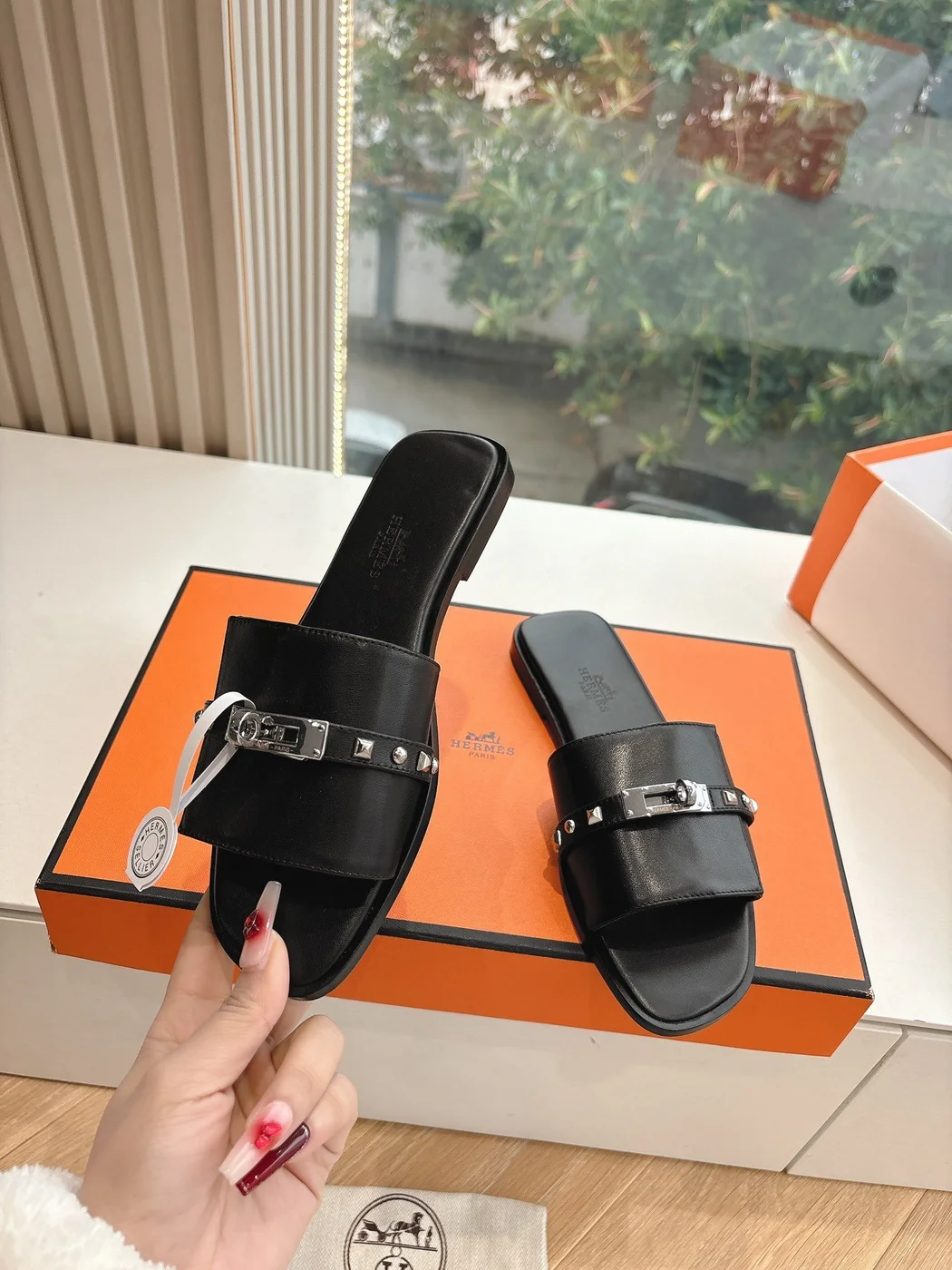 Hermès Women Black Leather Slide Sandals product view 6