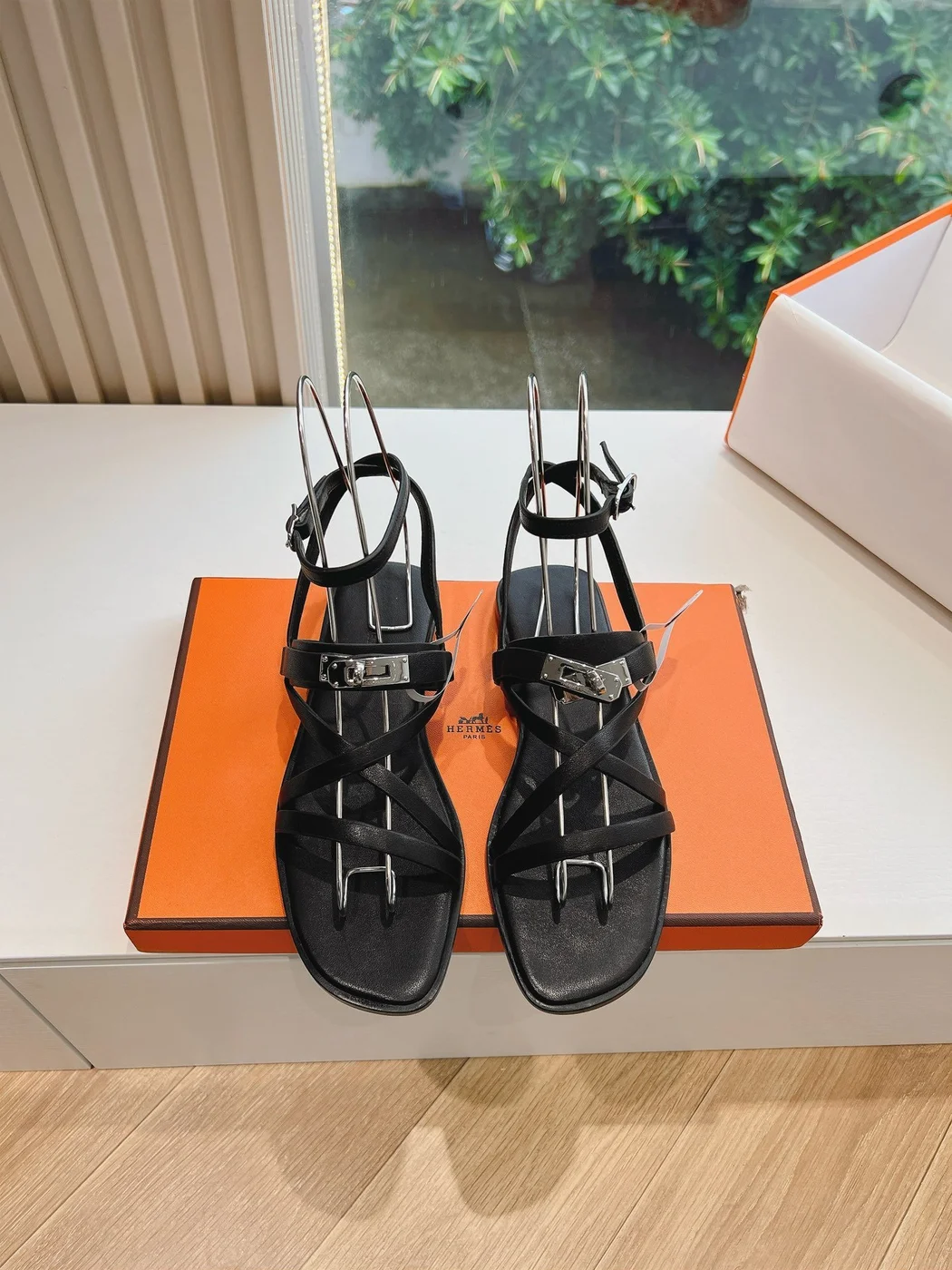 Hermès Women Black Leather Strappy Sandals — Link-Detail T-Strap product view 1