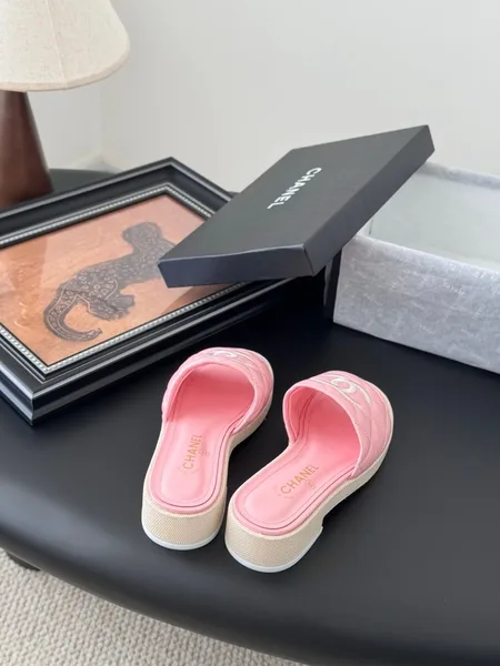 Chanel Women Pink Quilted Leather Slides — Tonal CC Detail product view 6