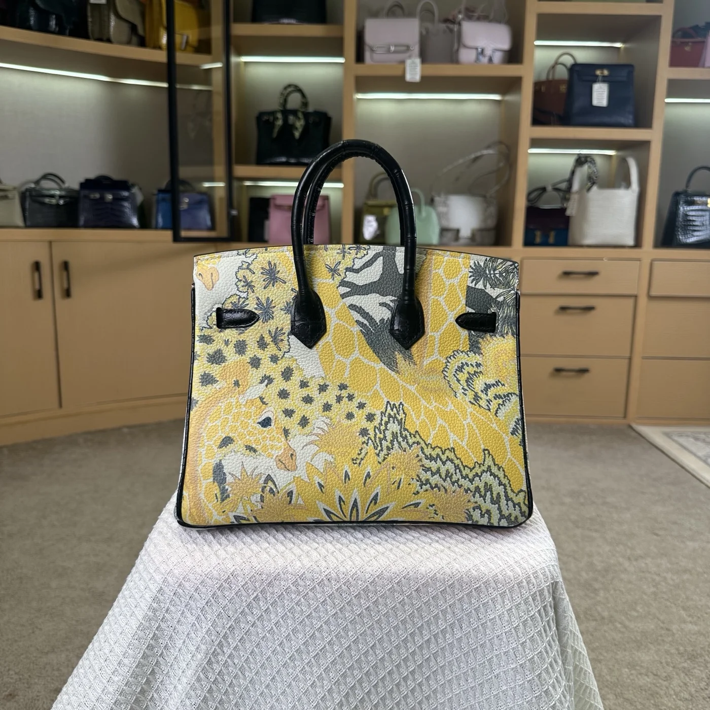 Hermès Touch Birkin 25 cm Black Crocodile Leather Gold Hardware Bag product view 2