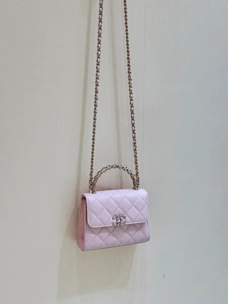 Chanel 25S Double C Logo Diamond Shiny Calfskin Bag product view 7
