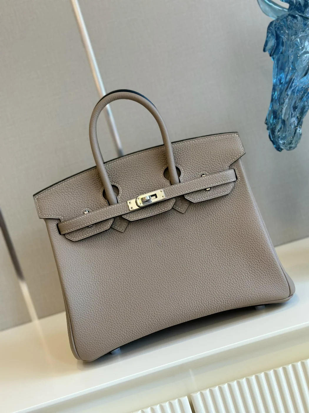 Hermès Birkin 25 Gris Tourterelle Togo Palladium Hardware Bag product view 3