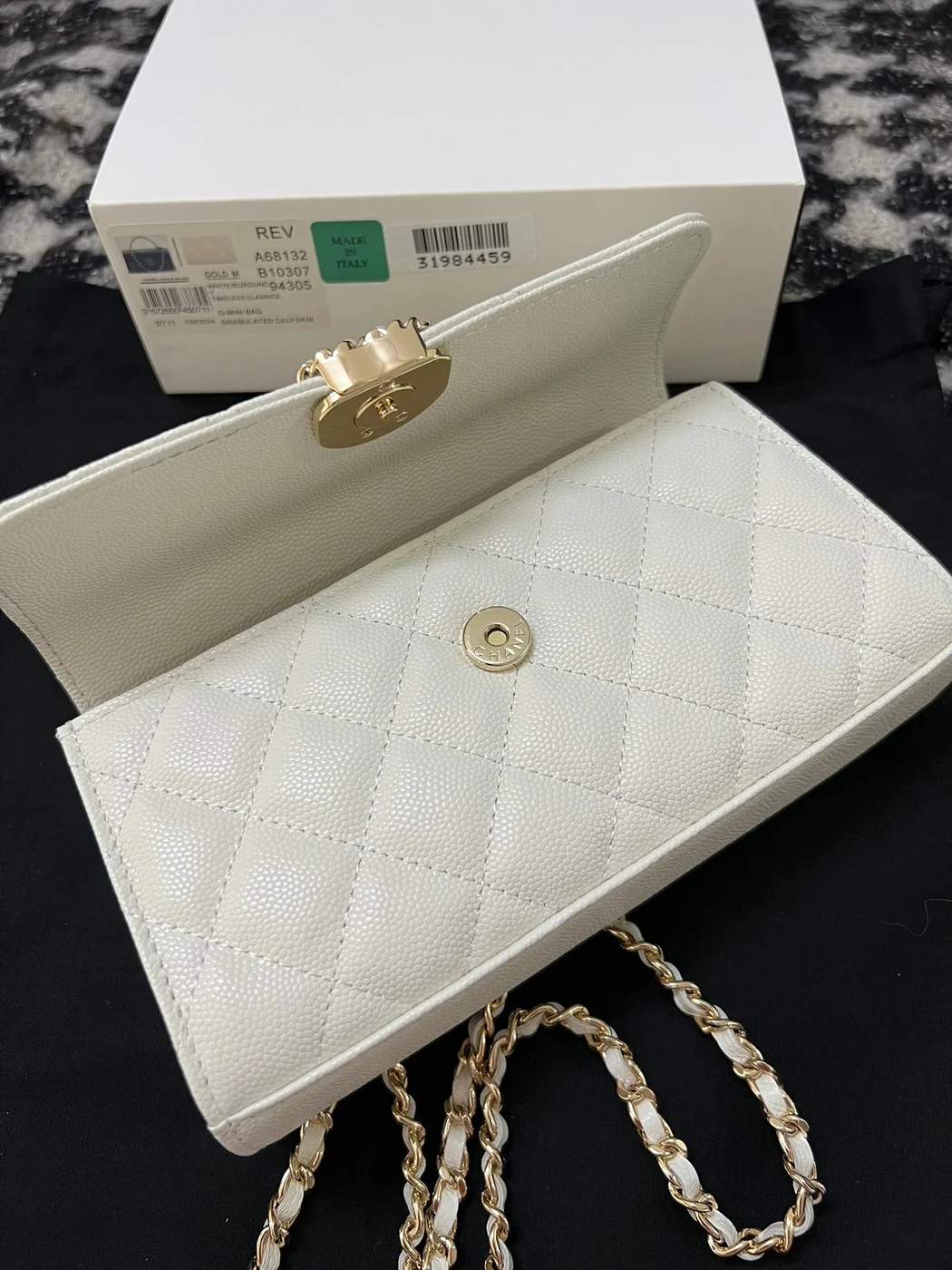 Chanel Kelly 23P Clutch With Chain Gold Hardware product view 6