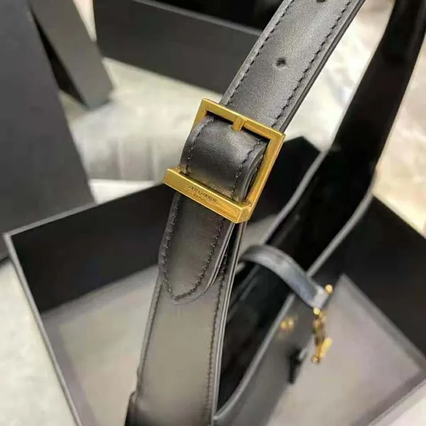 Saint Laurent Women Le 5 A 7 Hobo Bag in Smooth Leather-Black product view 8