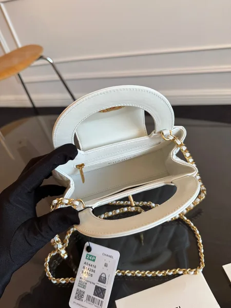 Chanel Kelly Bag 19 In White Calfskin Gold Hardware product view 2