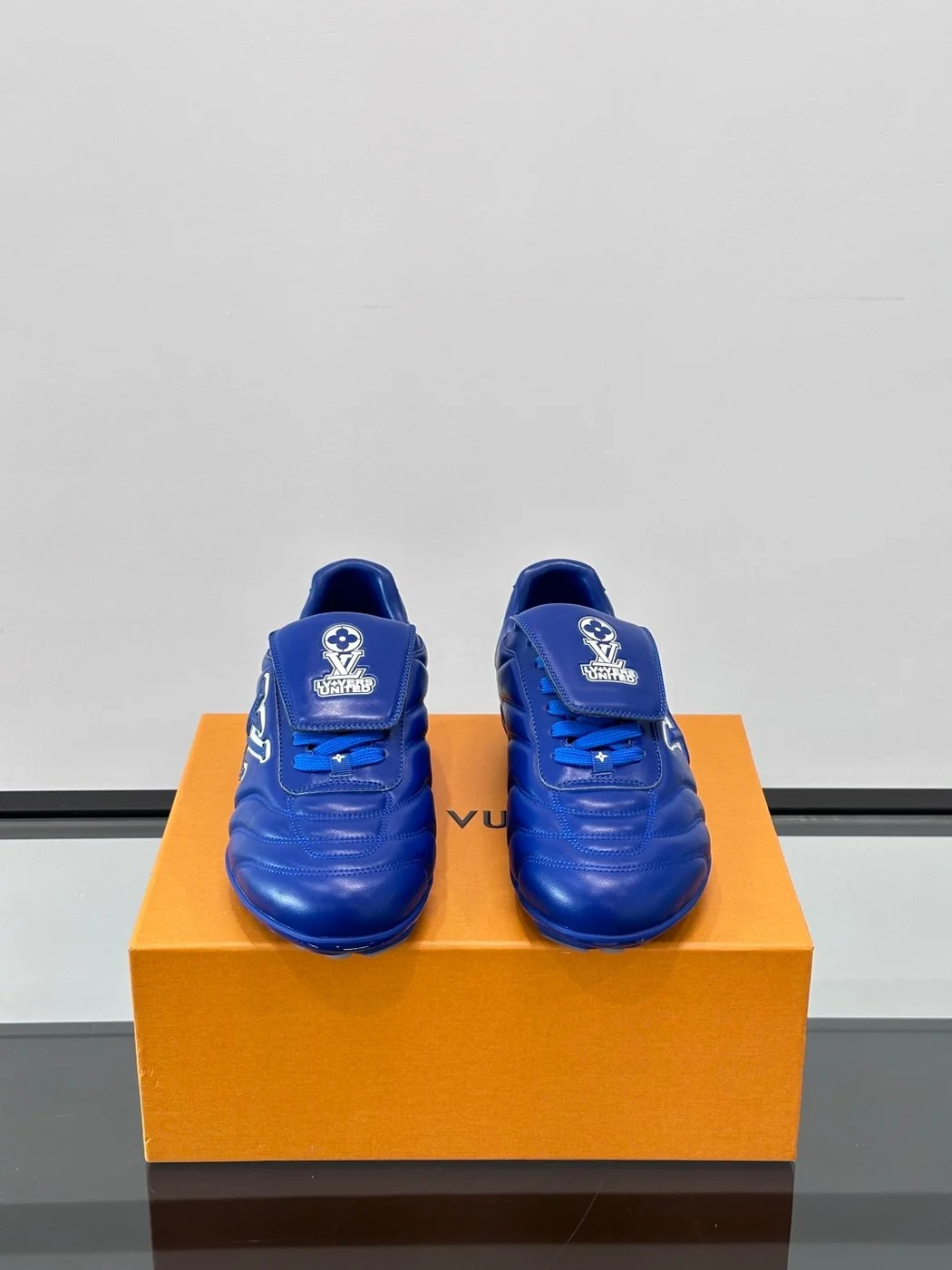 Louis Vuitton Men Blue Leather Sneakers product view 2