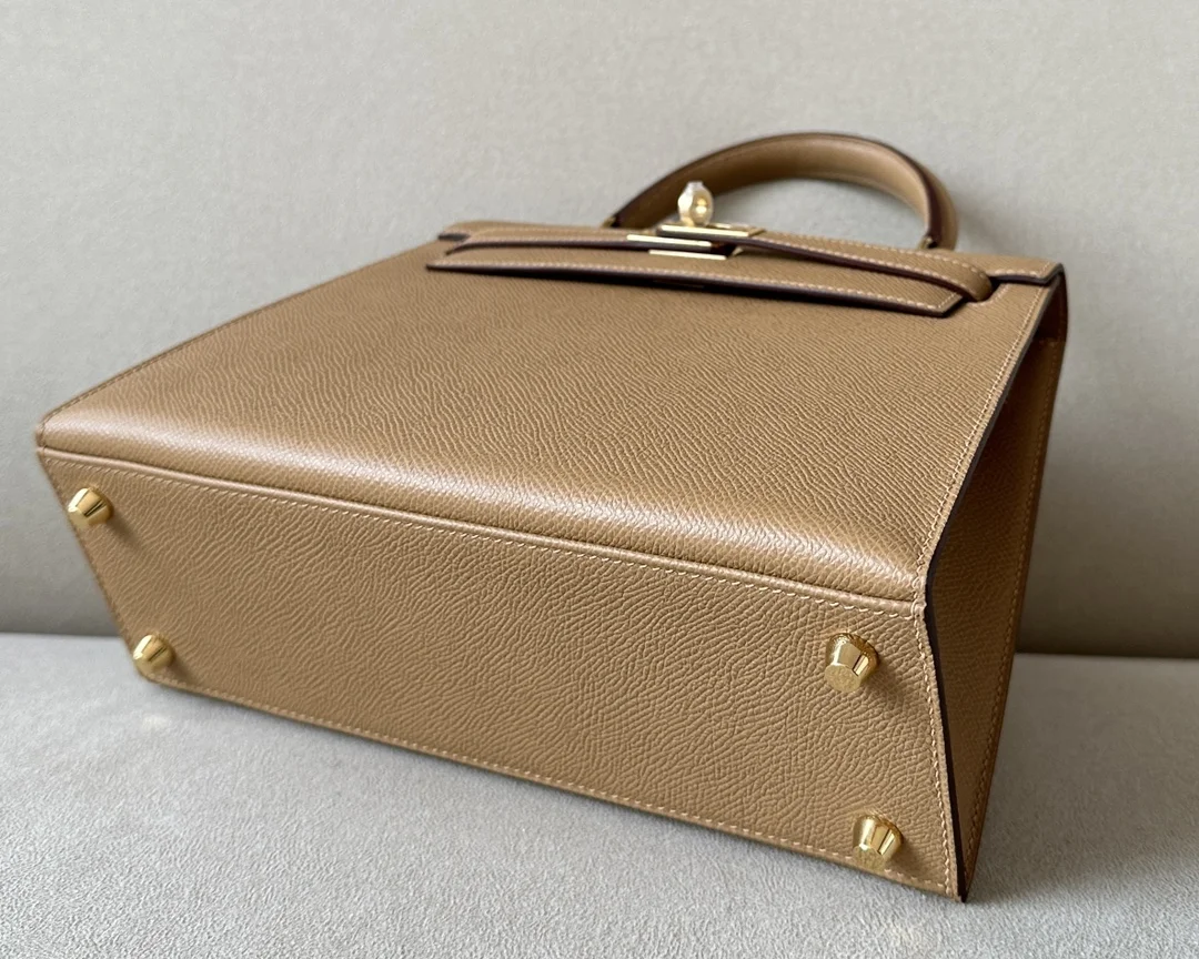 Hermès Kelly 20 Gold hardware Bag product view 6