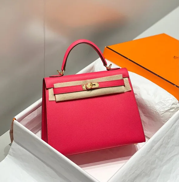 Hermès Kelly 25 cm In Rose Tyrien Epsom Gold Hardware Bag product photo