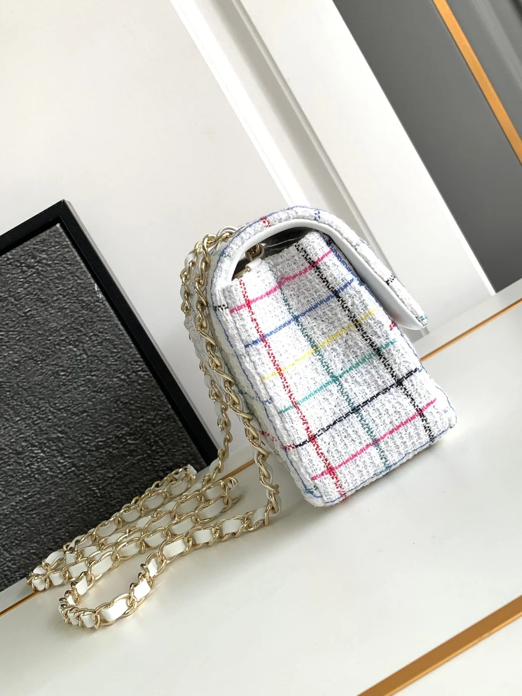 Chanel Medium 25 Classic Bag In Light Pink Mix Black Wool Tweed product view 3