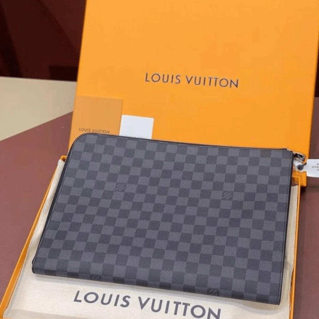 Louis Vuitton Handbag Men’s Black With Wallet 25 cm product view 1