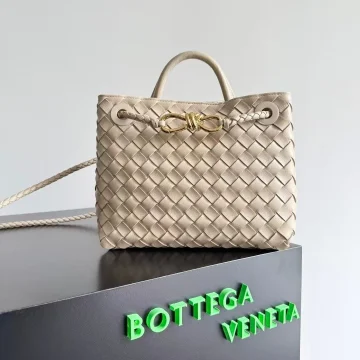 Bottega Veneta Small Andiamo top handle Bag product photo