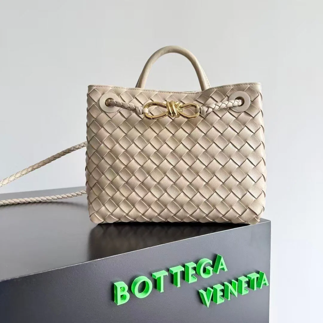 Bottega Veneta Small Andiamo top handle Bag product view 1