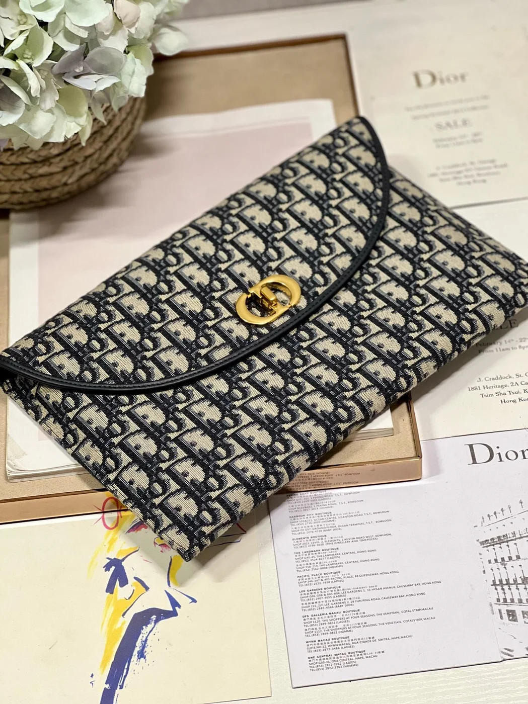 Dior 30 Montaigne Avenue Monogram Handbag 30x18x2cm product view 2