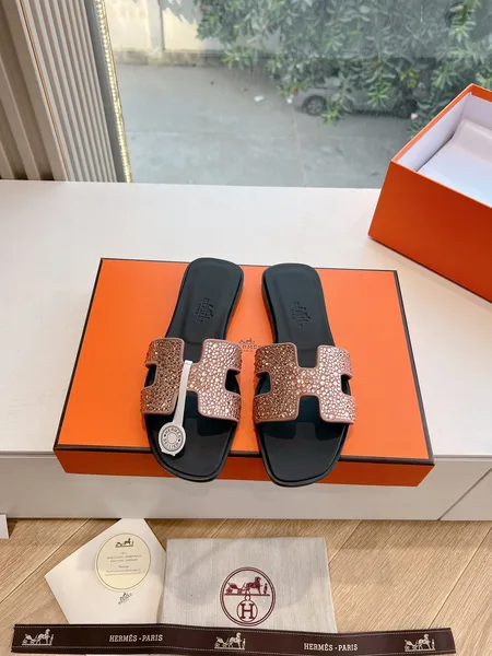 Hermès Women Rose Gold Crystal Leather Sandals product photo