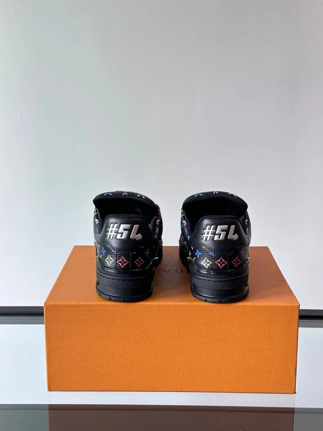Louis Vuitton Men Black Multicolor Leather Sneakers product view 5