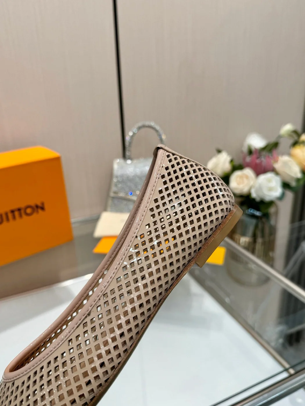 Louis Vuitton Women Beige Patent Leather Ballet Flats product view 2
