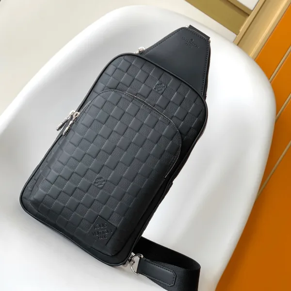 Louis Vuitton Avenue Men’s Bag Checkerboard Pattern Black 20x31x7cm product photo