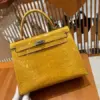 Hermès Kelly bag 25 Sellier Jaune ambre Alligator Crocodile skin Gold hardware product view 2