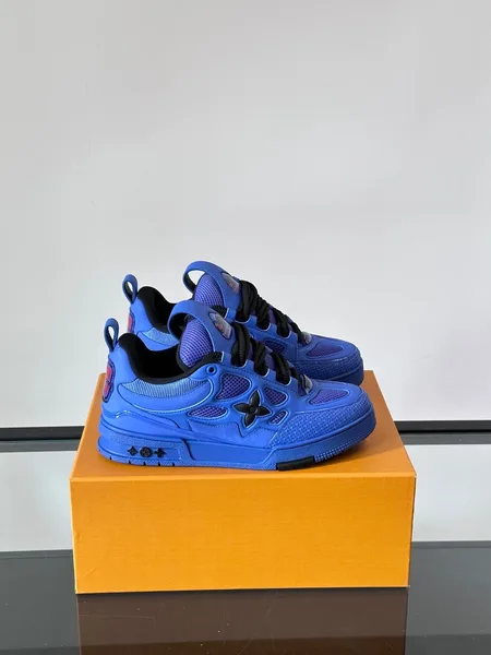 Louis Vuitton Men Blue Mesh And Leather Sneakers product photo