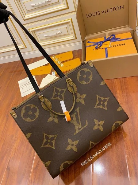 Louis Vuitton OnTheGo GM Monogram Giant Reverse canvas Bag product photo