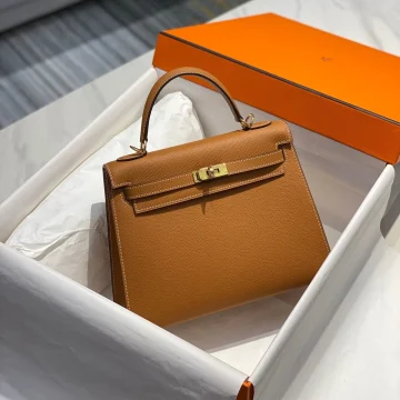 Hermès 25 cm In Gold Epsom Gold Hardware Bag product photo