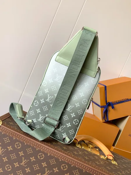 Louis Vuitton Avenue Slingbag 31 In White And Black Ombre Monogram Canvas Bag product view 4