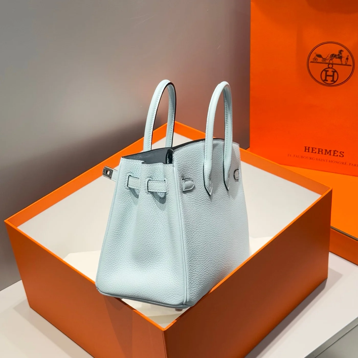 Hermès Birkin 25 In Cloud Blue Silver Hardware Bag product view 2