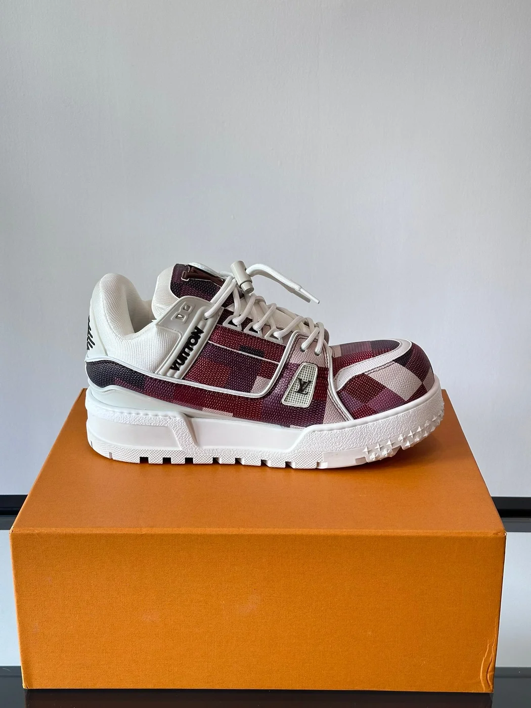Louis Vuitton Men Burgundy Canvas White Leather Sneakers product view 6