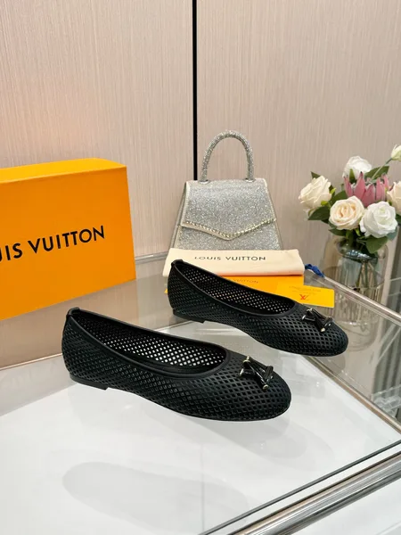 Louis Vuitton Women Black Mesh Ballet Flats product photo