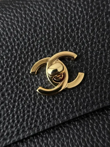 Chanel 26S Large Shopping Tote Bag Spring/Summer 2026 Collection product view 7