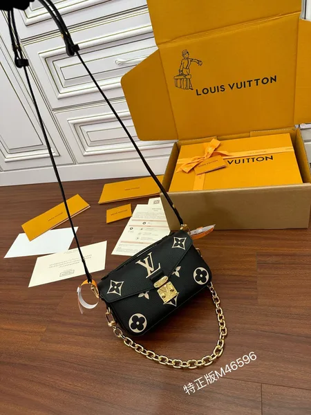 Louis Vuitton Pochette Métis East West Black and Beige Bag product view 4