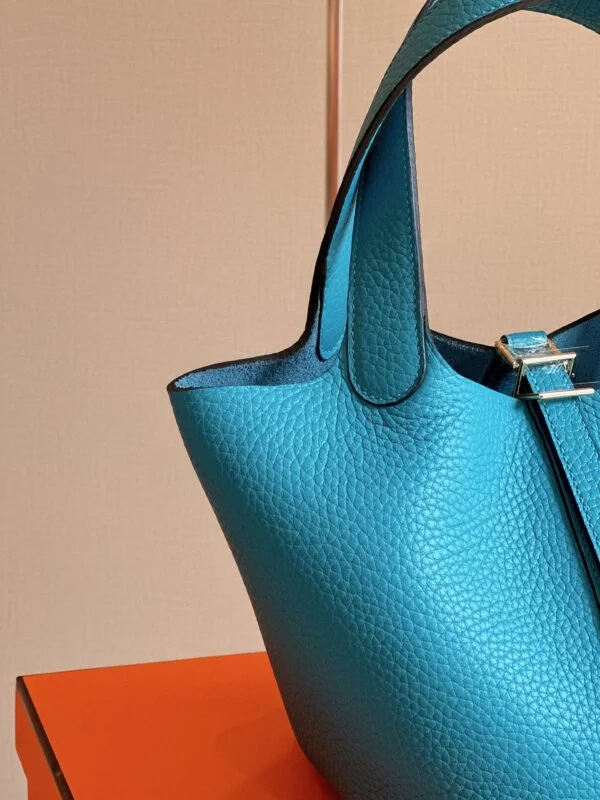 Hermès Picotin 18 Blue Togo Leather Gold Hardware Bag product view 4