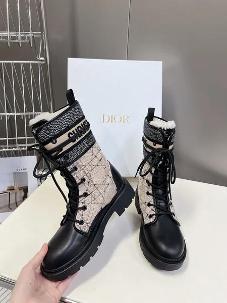 Dior D-Major ankle boots in black calfskin product photo
