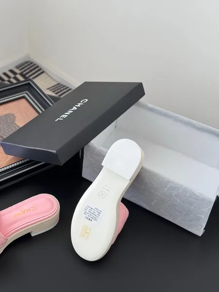 Chanel Women Pink Quilted Leather Slides — Tonal CC Detail product view 4