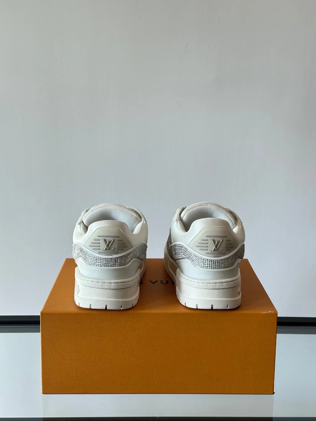 Louis Vuitton Men White Mesh And Leather Sneakers product view 6