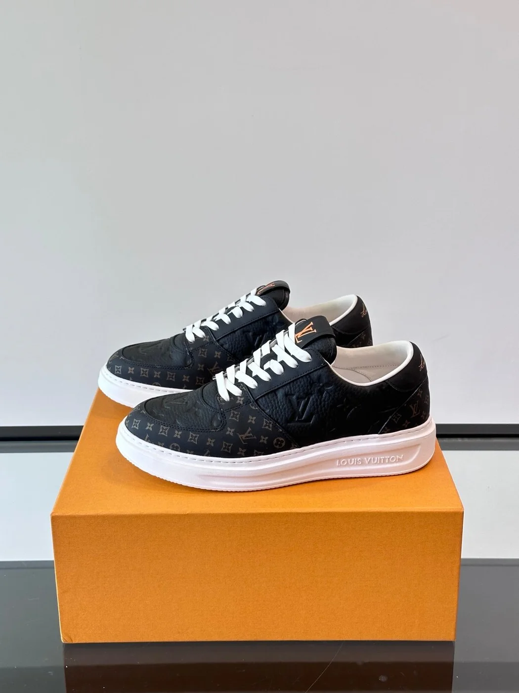 Louis Vuitton Men Sneakers — Black and White Monogram product view 3