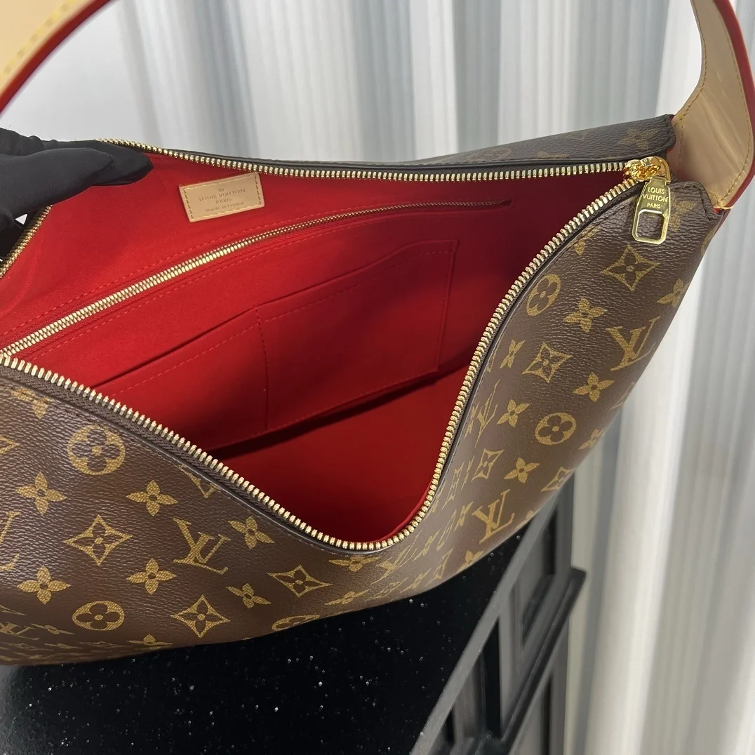 Louis Vuitton Slouchy MM bag in Monogram canvas product view 7
