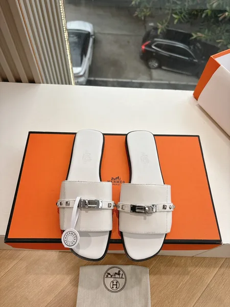 Hermès Women White Leather Slide Sandals product photo