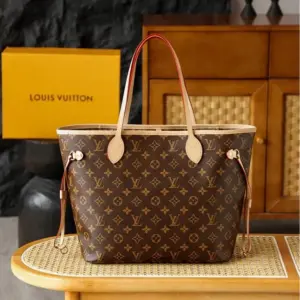 Louis Vuitton Neverfull tote product photo