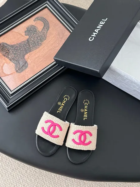 Chanel Women Black Leather And Beige Fabric Slides product photo