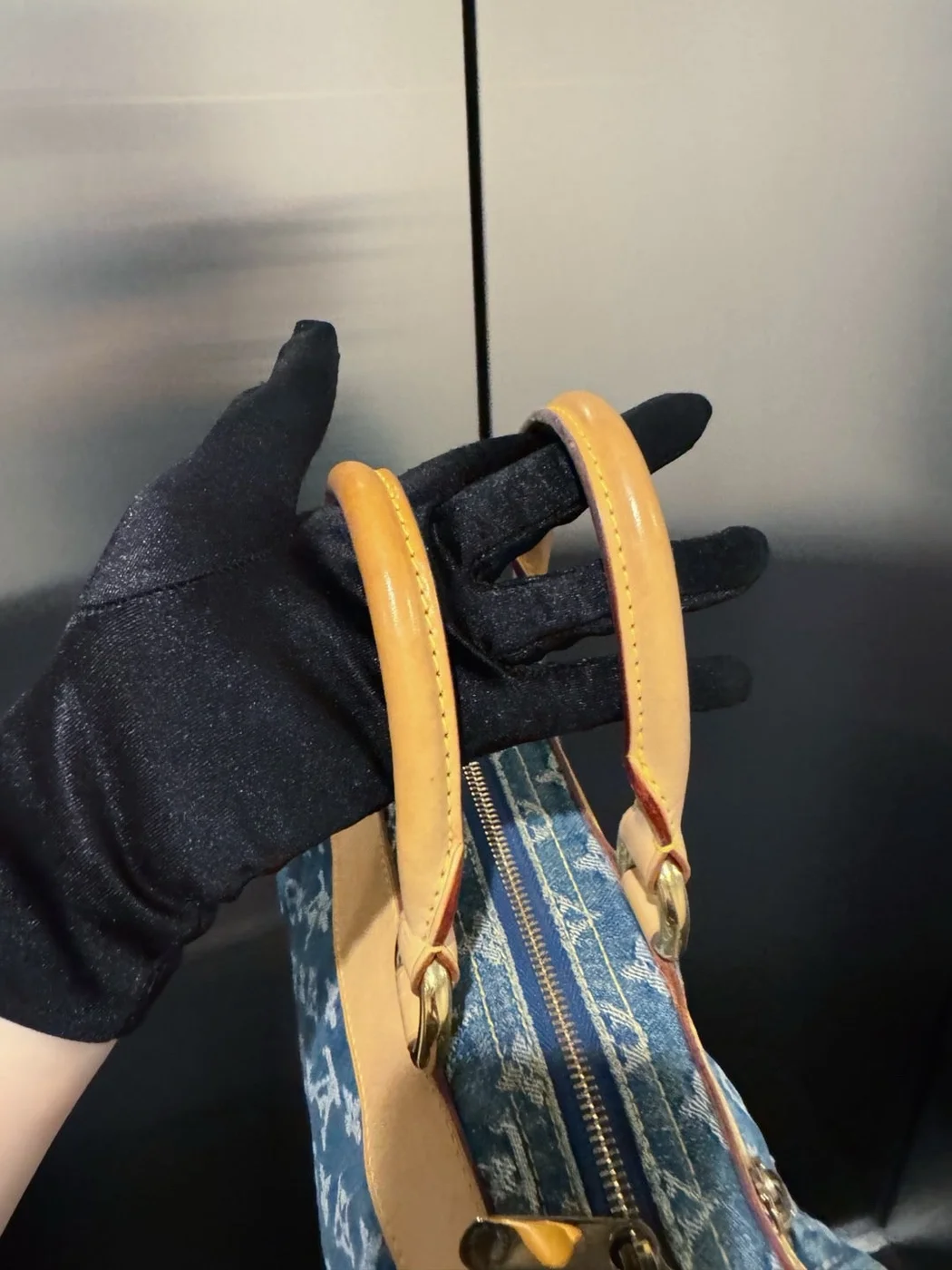 Louis Vuitton Neo Speedy handbag product view 6