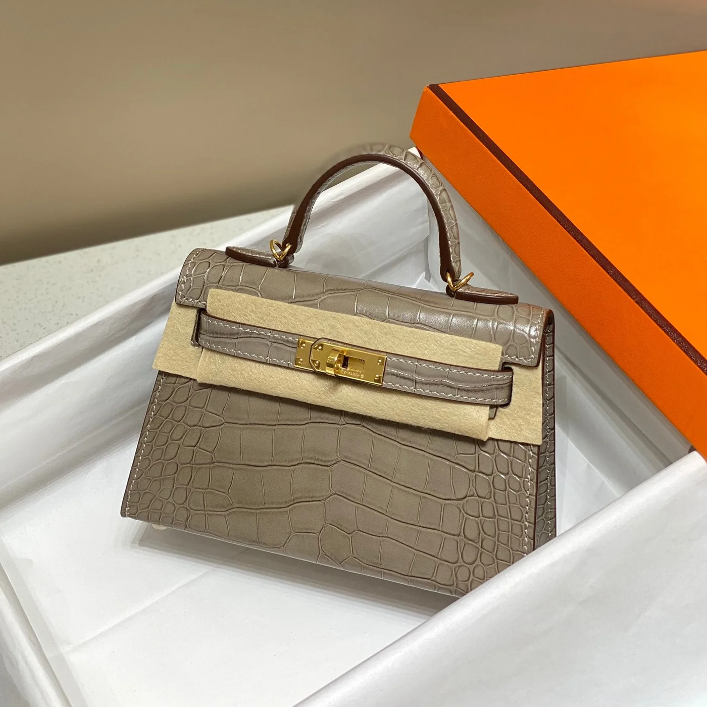 Hermès Mini Kelly In Mocha Brown Crocodile Skin Gold Hardware Bag product view 1